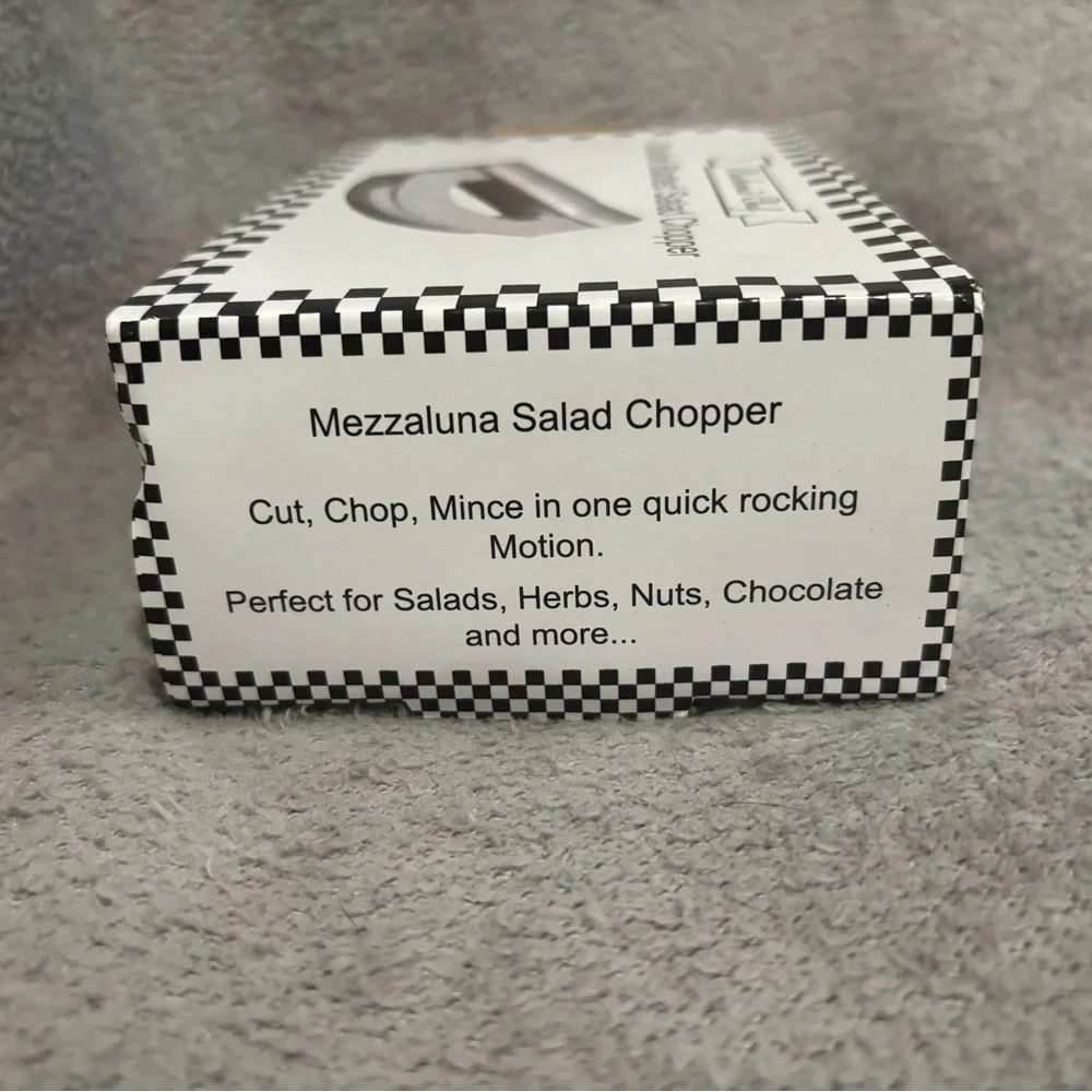 Checkered‎ Chef Salad Chopper Tool, Mezzaluna Stainless Steel Vegetable Rocker